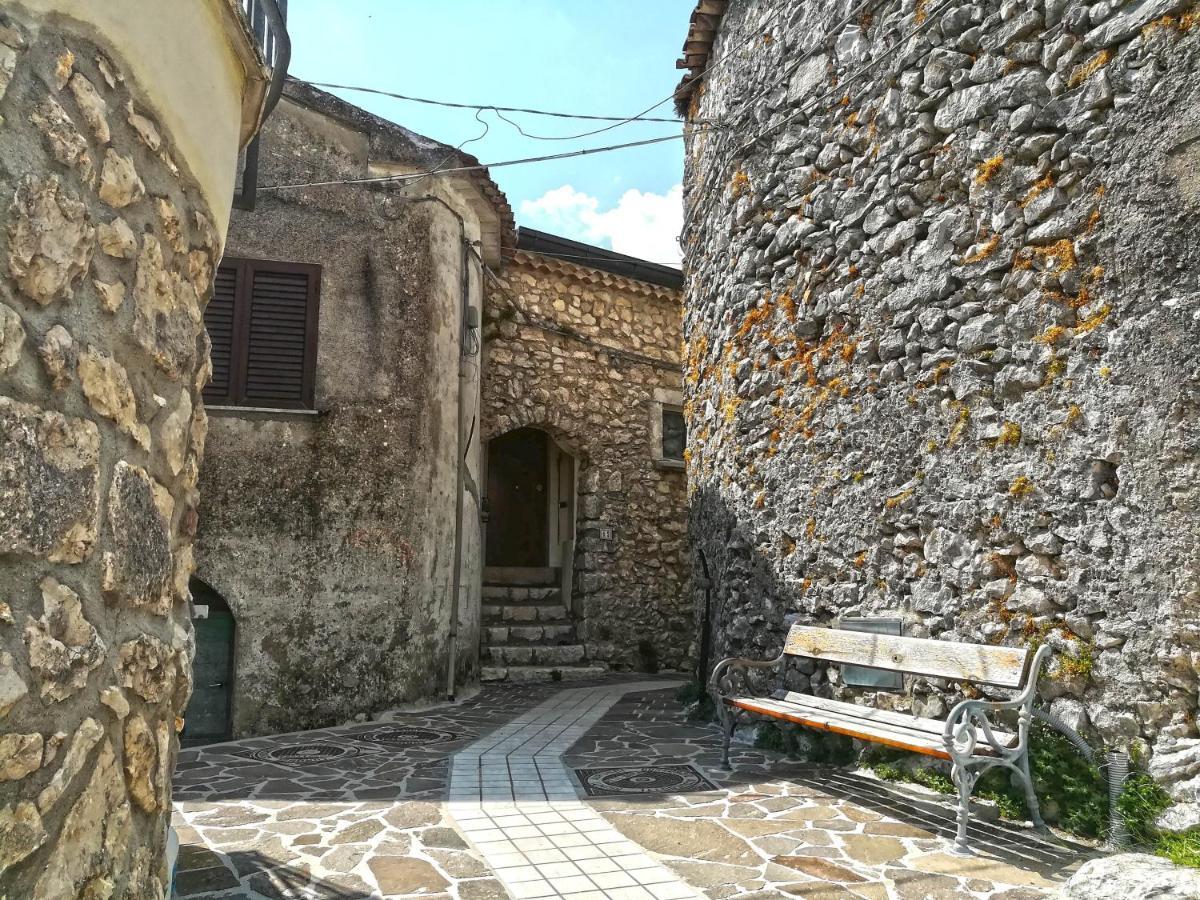 B&B Milleunapietra Romantic Guest House Ausonia Buitenkant foto