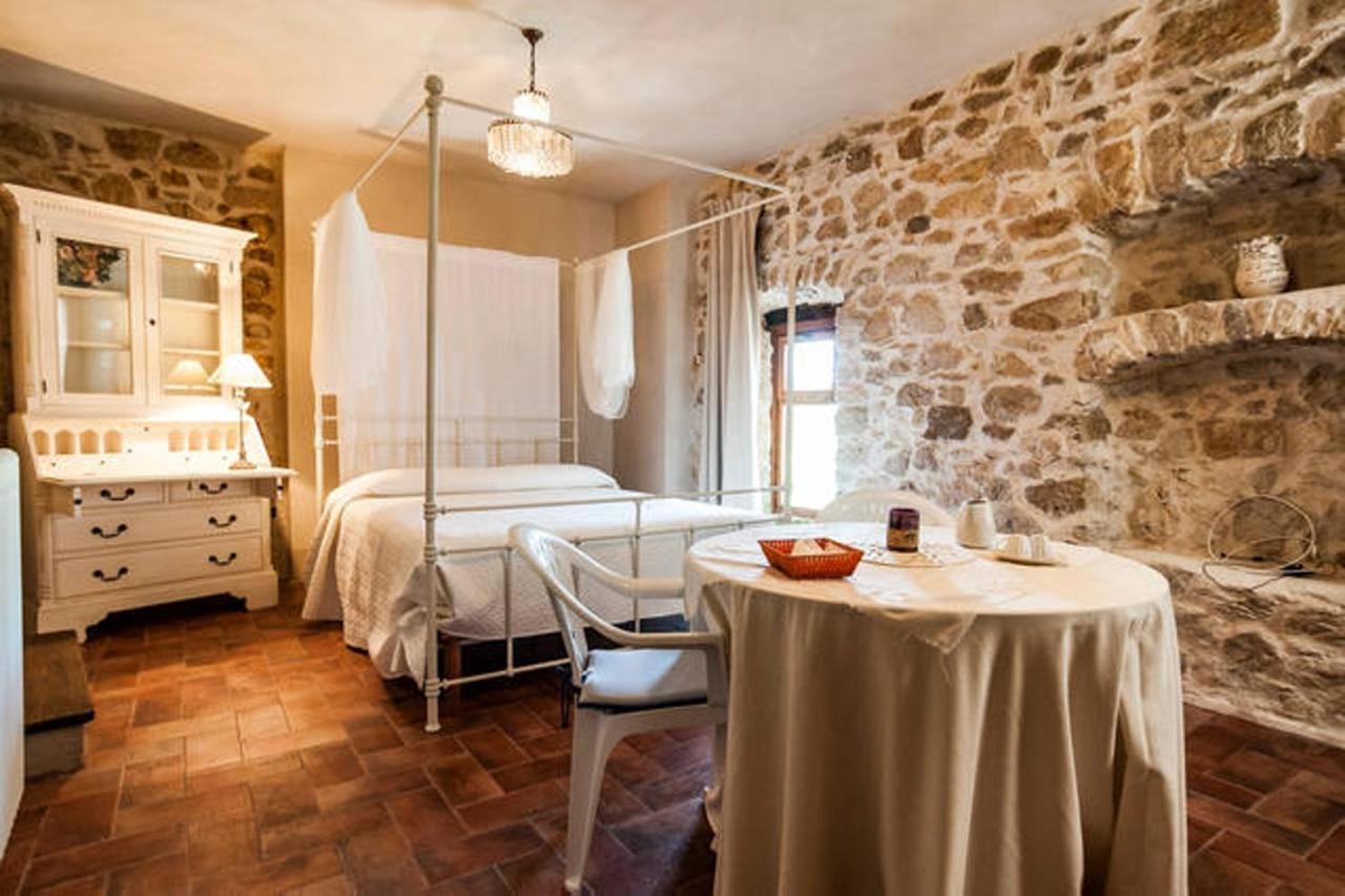 B&B Milleunapietra Romantic Guest House Ausonia Buitenkant foto