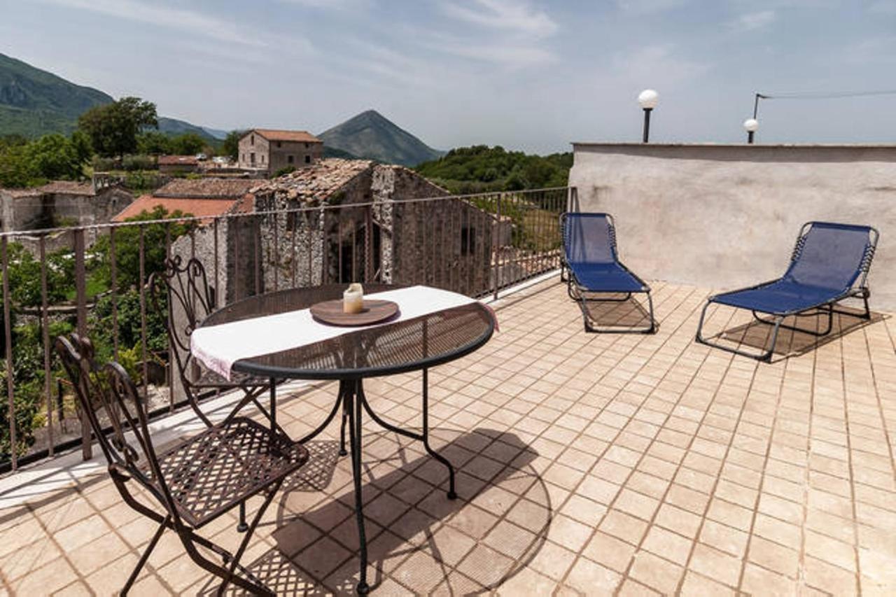 B&B Milleunapietra Romantic Guest House Ausonia Buitenkant foto